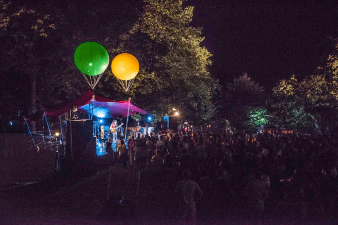 A Baleapop : espace réflectif en bord de&nbsp;plage.